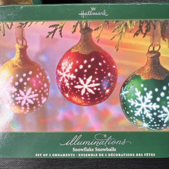 Hallmark Illuminations Snowflake Snowballs Large And Small Set 12 Total NEW - Picture 2 of 9